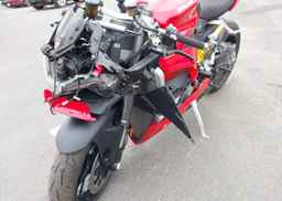 2024 DUCATI PANIGALE V2