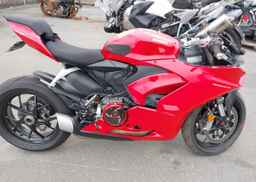 2024 DUCATI PANIGALE V2
