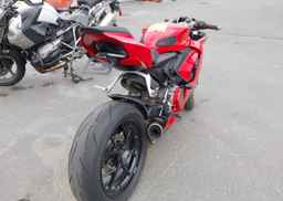 2024 DUCATI PANIGALE V2