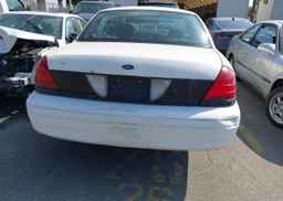 2004 FORD CROWN VICTORIA POLICE INTERCEPTOR