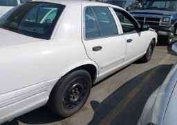 2004 FORD CROWN VICTORIA POLICE INTERCEPTOR