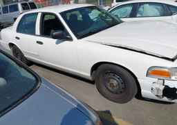 2004 FORD CROWN VICTORIA POLICE INTERCEPTOR