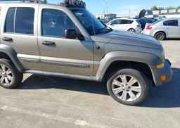 2006 JEEP LIBERTY SPORT