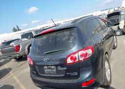 2011 HYUNDAI SANTA FE SE