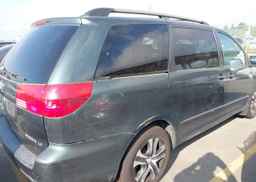 2004 TOYOTA SIENNA CE