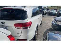 2018 KIA SORENTO LX