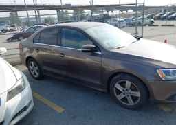 2011 VOLKSWAGEN JETTA