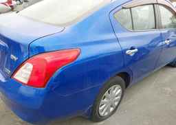 2012 NISSAN VERSA S