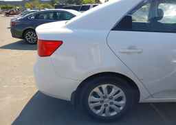 2011 KIA FORTE