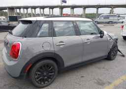 2019 MINI COOPER