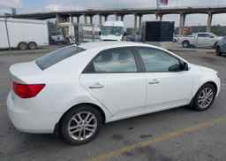 2011 KIA FORTE