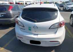 2011 MAZDA 3 I