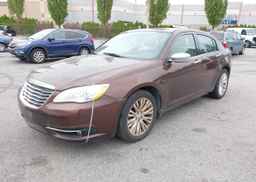 2013 CHRYSLER 200