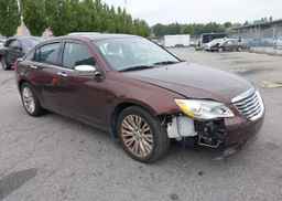 2013 CHRYSLER 200