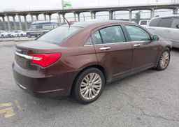 2013 CHRYSLER 200