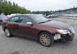 2013 CHRYSLER 200