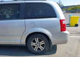 2010 DODGE GRAND CARAVAN SE