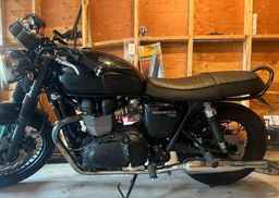 2015 TRIUMPH MOTORCYCLE BONNEVILLE T100