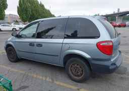 2004 DODGE CARAVAN SE