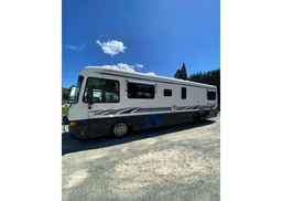 1996 BEAVER MONTEREY