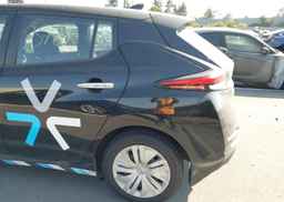2018 NISSAN LEAF