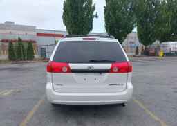2008 TOYOTA SIENNA CE