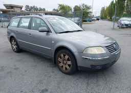2002 VOLKSWAGEN PASSAT GLX 4MOTION