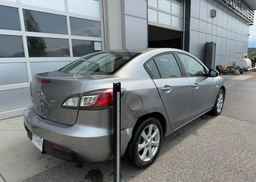 2010 MAZDA 3 I