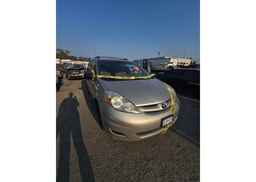 2006 TOYOTA SIENNA CE