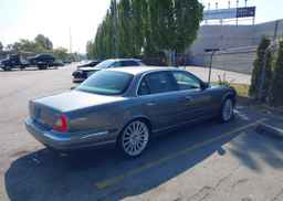 2004 JAGUAR XJR