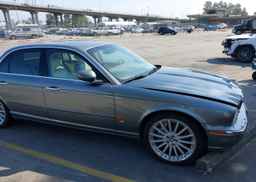 2004 JAGUAR XJR