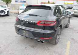2017 PORSCHE MACAN