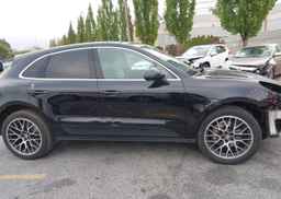 2017 PORSCHE MACAN