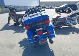 2009 HARLEY-DAVIDSON FLHTCU