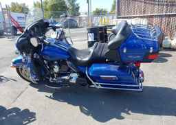 2009 HARLEY-DAVIDSON FLHTCU