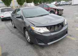 2013 TOYOTA CAMRY