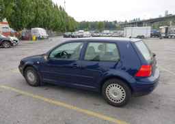 2001 VOLKSWAGEN GOLF