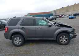 2011 FORD ESCAPE LIMITED