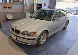 2002 BMW 325I