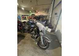 2005 HARLEY-DAVIDSON FLHTCI