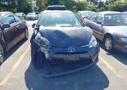 2014 TOYOTA Prius c