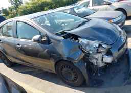 2014 TOYOTA Prius c