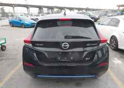2018 NISSAN LEAF