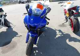 2024 YAMAHA YZFR1