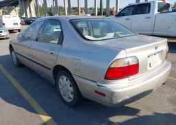 1997 HONDA ACCORD LX
