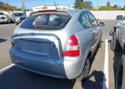 2011 HYUNDAI ACCENT SE