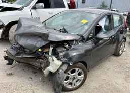 2015 FORD FIESTA SE