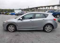2013 MAZDA 3 I