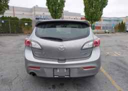 2013 MAZDA 3 I