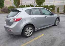 2013 MAZDA 3 I